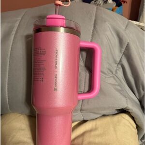 Starbucks x Stanley winter pink